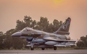 Tiêm kích J-10CE Trung Quốc vượt qua Eurofighter Typhoon trong cuộc đua lớn?