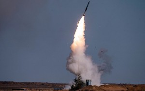 Ukraine lo ngại 17 bệ phóng S-400 tấn công mặt đất