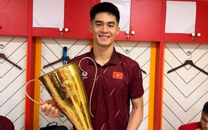 Tuyển thủ Việt Nam 2 lần vô địch ASEAN Cup nhưng chưa thi đấu phút nào