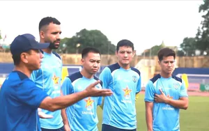 HLV Văn Sỹ Sơn: 2 suất xuống hạng khiến V-League khốc liệt hơn
