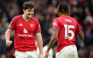 Vì sao Maguire chạm tay vào bóng, vẫn ghi bàn hợp lệ cho Man Utd?