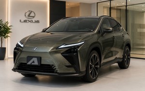 Lexus NX lộ nhiều chi tiết trước giờ ra mắt: Bỏ lưới tản nhiệt truyền thống, màn 14 inch, vô-lăng giống ES, ghế đỏ lạ mắt