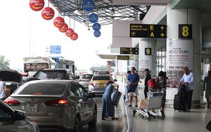 Từ 11 giờ trưa nay - 5/8, người đến đưa, đón người thân ở sân bay Nội Bài cần chú ý