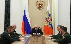 Tổng thống Putin cải tổ Bộ Quốc phòng, thay loạt tướng chỉ huy giữa chiến sự