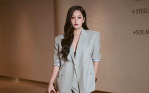 Hoa hậu Mai Phương Thúy có động thái mới khiến CĐM ngỡ ngàng
