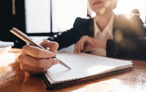 Lời khuyên cho người chấm dứt hợp đồng bảo hiểm nhân thọ trước hạn
