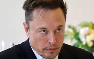 Elon Musk nổi giận