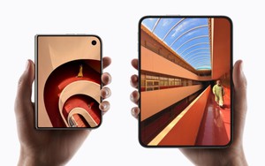 iPhone màn hình gập đầu tiên của Apple ra mắt, Samsung mỉa mai: “Hâm nóng lại đồ thừa của chúng tôi”