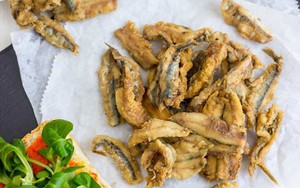 Loại cá nhỏ bé nhưng chứa cả "kho" omega-3 và chất sắt: Chợ Việt bán nhiều còn rẻ