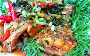 Điều gì xảy ra khi ăn lá đinh lăng với cá?