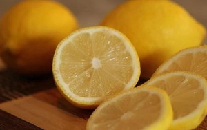 Tác dụng bất ngờ của vỏ chanh với sức khỏe người cao tuổi