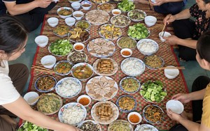 Mẹ chồng gọi tôi ra nói chuyện riêng sau đám giỗ, câu đầu tiên bà hỏi khiến tôi tỉnh người