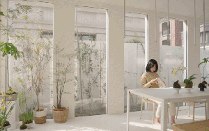 Sau đổ vỡ hôn nhân, 2 chị em quyết định không sống riêng nữa: Cùng 3 đứa trẻ dọn vào căn nhà 500m², cuộc sống thay đổi hoàn toàn