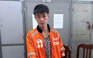 Công an bắt shipper Nguyễn Duy Cương SN 2007 khi đang đi giao hàng