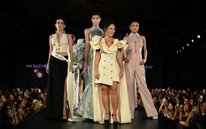 Mr CRAZY & Lady SEXY trình làng BST Thu Đông 2026 trên sàn diễn RUNWAY 7 danh tiếng của Mỹ