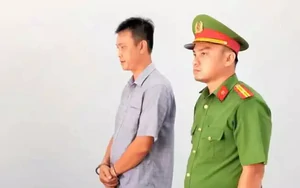 Phát tán nhiều video có nội dung riêng tư của bạn gái lên mạng