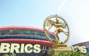 BRICS họp lớn chưa từng có: Thông qua 140 hạng mục,  “nước cờ” với USD được hé lộ