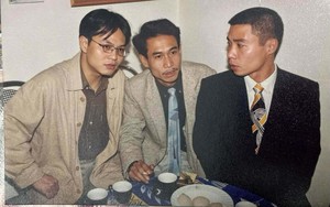 Tình bạn thân thiết từ thời sinh viên của NSND Công Lý và NSND Trung Hiếu