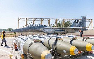 40.000 quả bom hạng nặng của Mỹ sắp tới Israel?