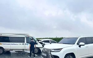 Công an Hà Nội điều tra vụ Lexus lạng lách, chặn xe trên cao tốc dẫn đến tai nạn