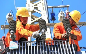 EVN lãi hơn 12.000 tỷ đồng trong 8 tháng: Giá điện có được giảm?
