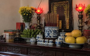 Trước khi thắp hương nên làm gì đầu tiên?