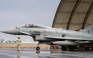 Tiêm kích Typhoon của Italy trúng đòn tập kích từ Houthi