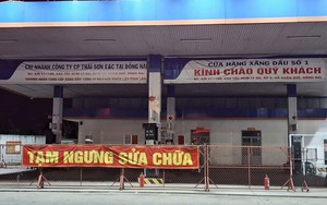 Mua xăng giá 'cắt cổ' 45.000 đồng/lít trên cao tốc, ngay cạnh một cây xăng đang bỏ không