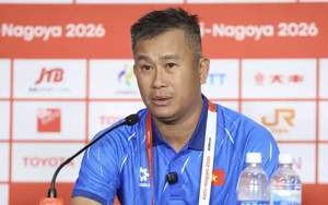 HLV Đinh Hồng Vinh nói gì sau khi U23 Việt Nam vào tứ kết Asiad 20?