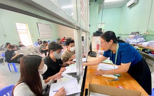 Ký hợp đồng với người đang hưởng trợ cấp thất nghiệp, báo tăng BHXH thế nào?