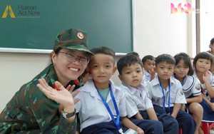 Hành trình “Trăng Sáng Muôn Nơi” tại Tây Giang: Khi màu áo lính thắp sáng vầng trăng trẻ thơ