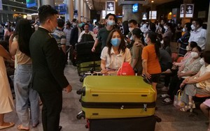 Công an Hà Nội vừa phát cảnh báo tới toàn bộ người dân: Hành động tuyệt đối không nên làm tại sân bay