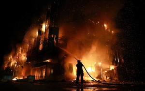 UAV Nga 'càn quét' kho hàng và trạm xăng ở Kiev