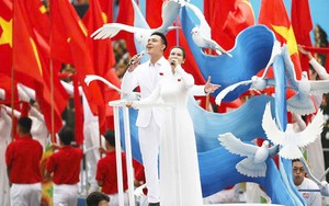 Thu nhập của giảng viên Nhạc viện đắt show bậc nhất Việt Nam