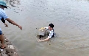 Nam sinh lớp 11 dũng cảm lao xuống sông cứu hai em nhỏ