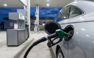 EU cảnh báo trước nguy cơ ông Trump cấm xuất khẩu diesel