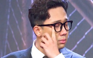 Trấn Thành: "Tôi cầm 7 triệu rưỡi chạy xe, nước mắt cứ chảy ra"