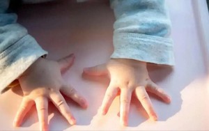 Bé có thông minh hay không, nhìn đôi tay nhỏ là biết!