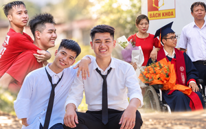Chàng trai khuyết tật được bạn cõng đi học 10 năm: 3 lựa chọn sống và tấm bằng giỏi Bách khoa Hà Nội