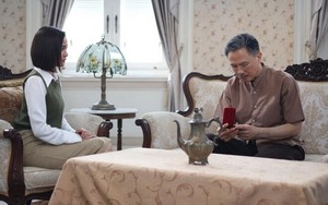 10 năm làm dâu, bố chồng chưa 1 lần công nhận tôi là con, đến khi ông mất tôi hỏi cả nhà "Em đội tang với tư cách gì?"