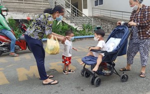Ông bà chăm cháu hãy nhớ nguyên tắc "4 không" để gia trung yên ổn, thuận hòa