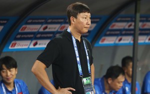 HLV Kim Sang-sik: "Tôi thấy xấu hổ khi thua Thái Lan thế này"