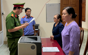 Ra quyết định khởi tố cựu giáo viên Bùi Thị Phú 64 tuổi và 5 người