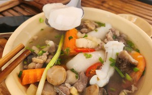 Về miền Tây thưởng thức tô bánh canh 'có một không hai'