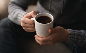 Nhóm người cần thận trọng khi uống cà phê mỗi ngày