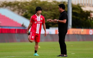 Công Phượng gây ấn tượng trong ngày trở lại V.League, được HLV khen ngợi hết lời