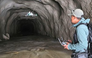 Nepal huy động “mắt thần” tìm người mất tích: Drone nhiệt quét từ trên trời, công nghệ hỗ trợ dò dưới lớp bùn đá