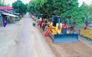 Campuchia khơi mạch kinh tế Đông Bắc: Mở rộng đường sang Việt Nam, gắn liền mắt xích Funan Techo