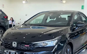 Thị trường ô tô tiếp tục đua giảm giá sau tháng Ngâu