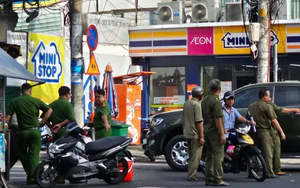 Cháy khách sạn ở TPHCM, nhiều người mắc kẹt